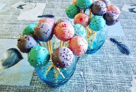 Pisani cake pops po naročilu