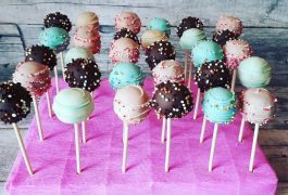 Cake pops Ljubljana. #Tortice na palčkah Ljubljana