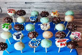 Super krila cake pops. Torte Ljubljana. Cake pops Ljubljana. tortice na palčkah Ljubljana