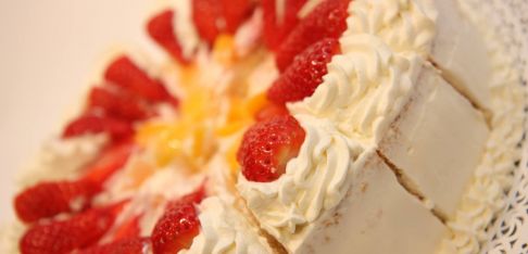 Smetanova sadna torta